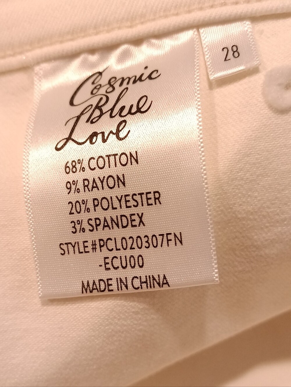 Cosmic Blue Live shorts Size 28 Winter White New NWT - Picture 5 of 6
